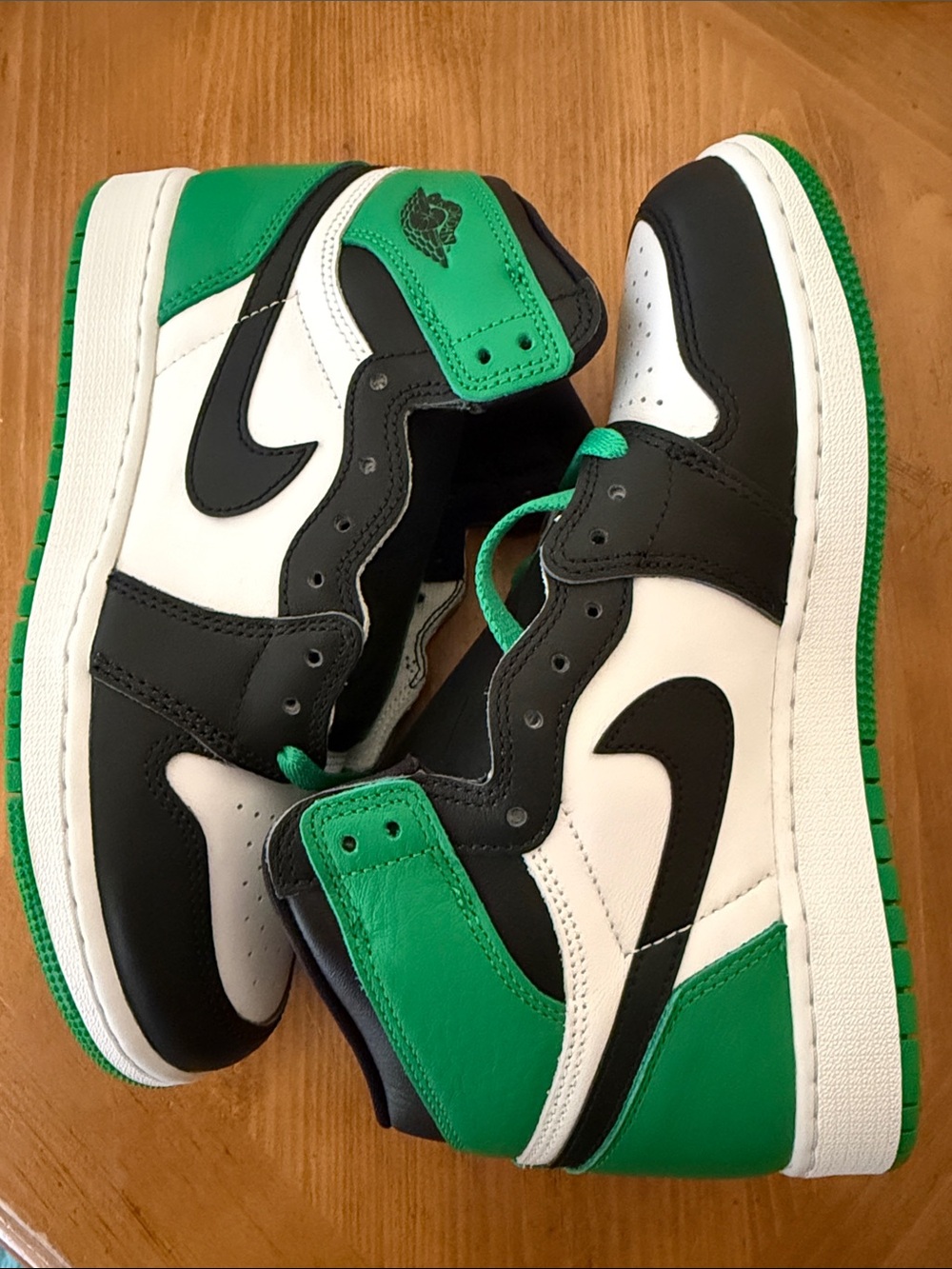 Nike Kids Green Black White High-Top Sneakers - Retro Style